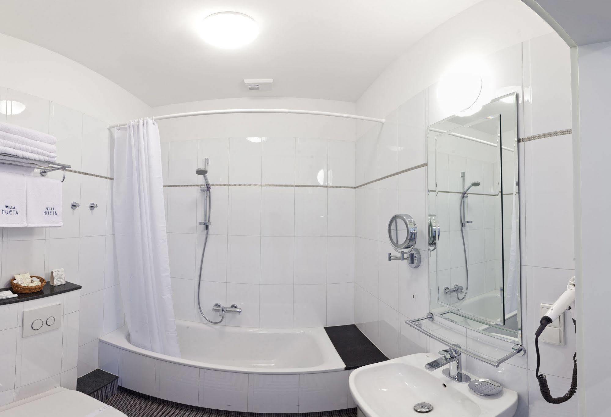 קילצה Hotel Willa Hueta מראה חיצוני תמונה