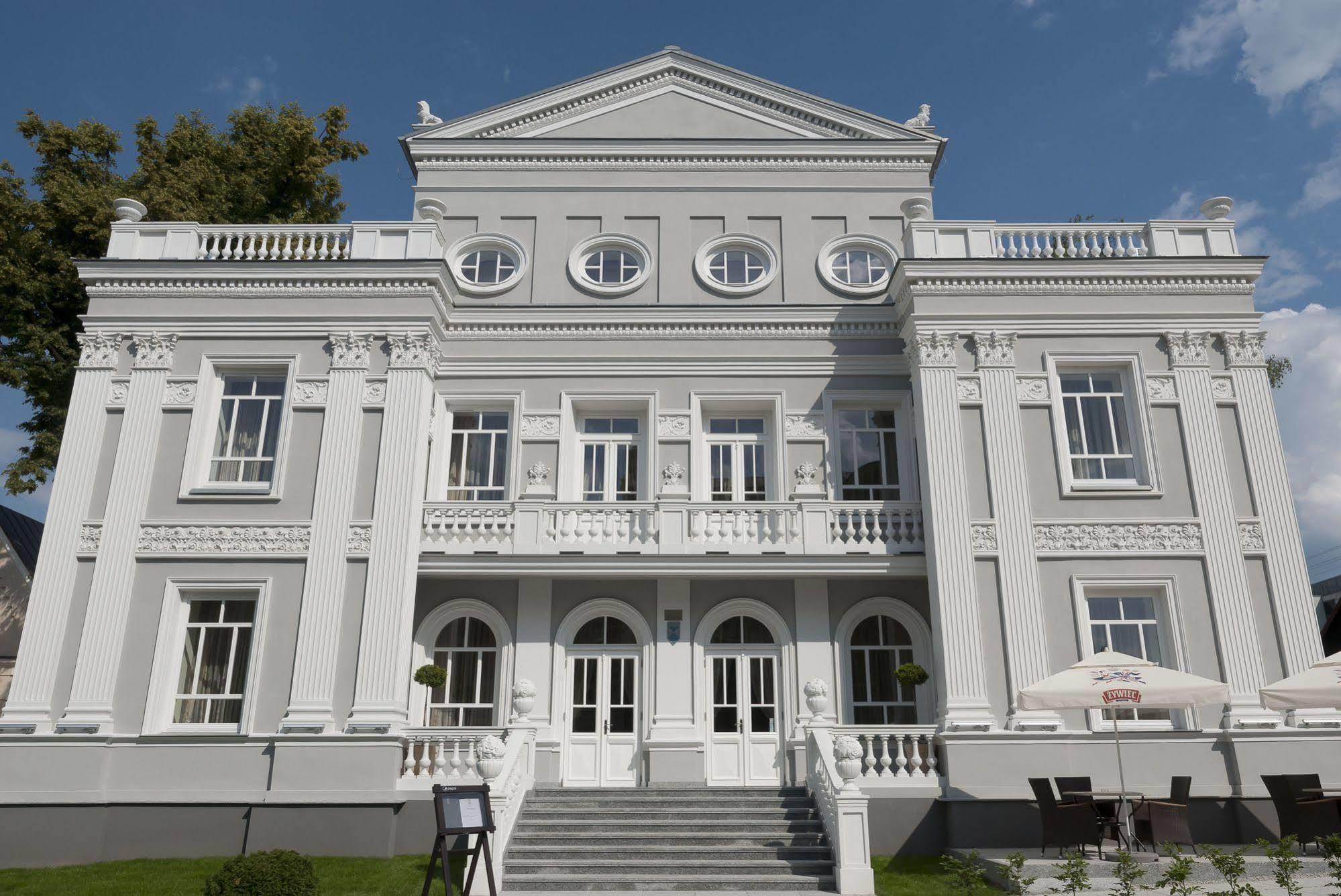 קילצה Hotel Willa Hueta מראה חיצוני תמונה