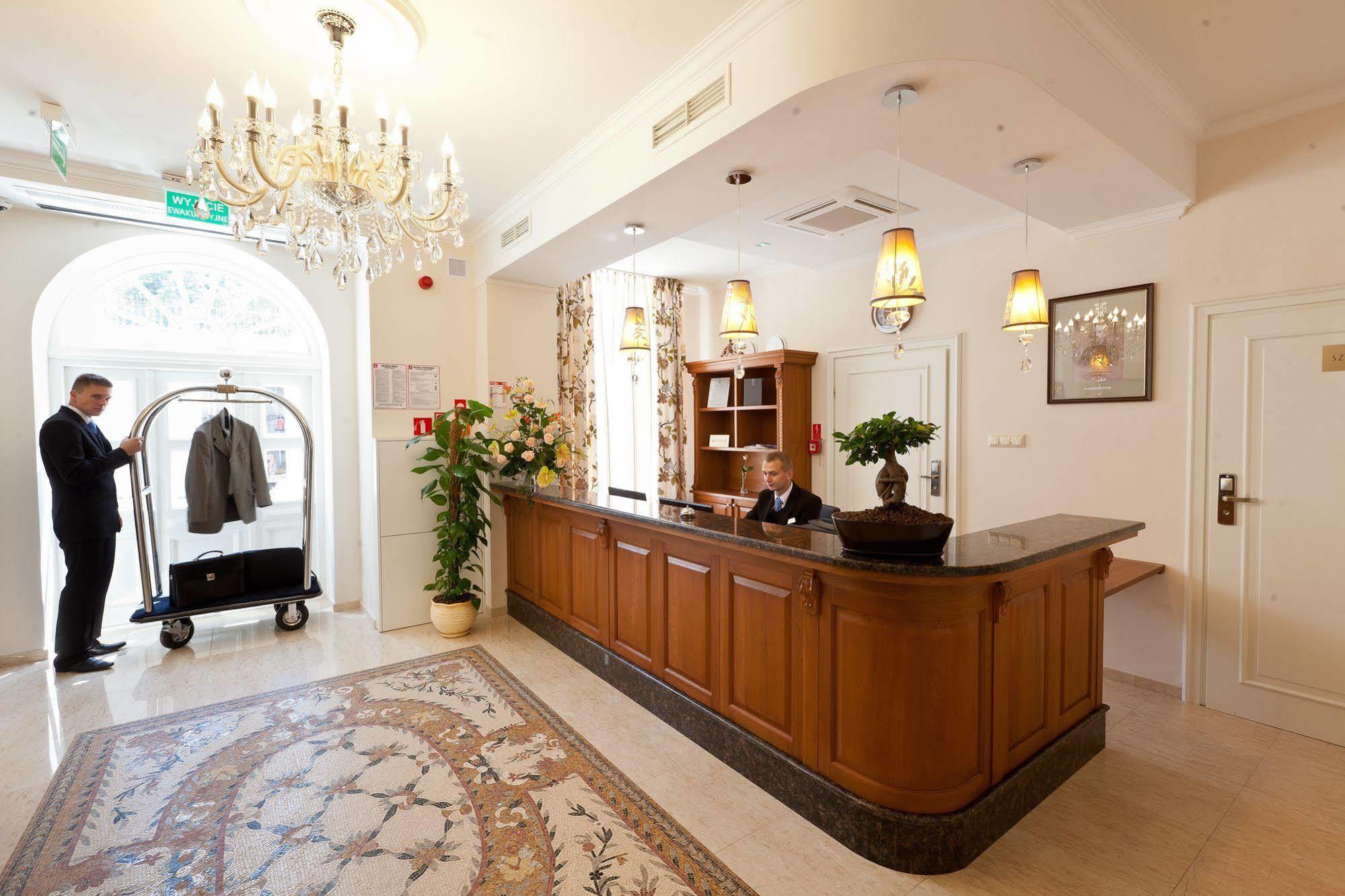 קילצה Hotel Willa Hueta מראה חיצוני תמונה